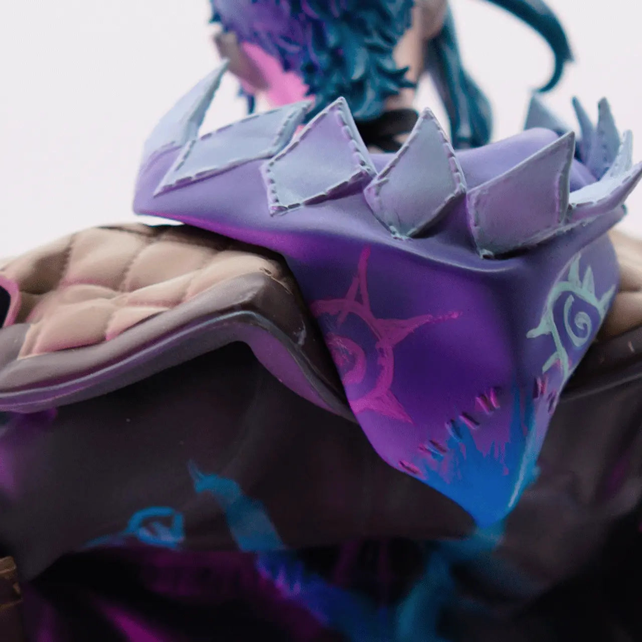Figura de Jinx campeona de Arcane a escala 1/7